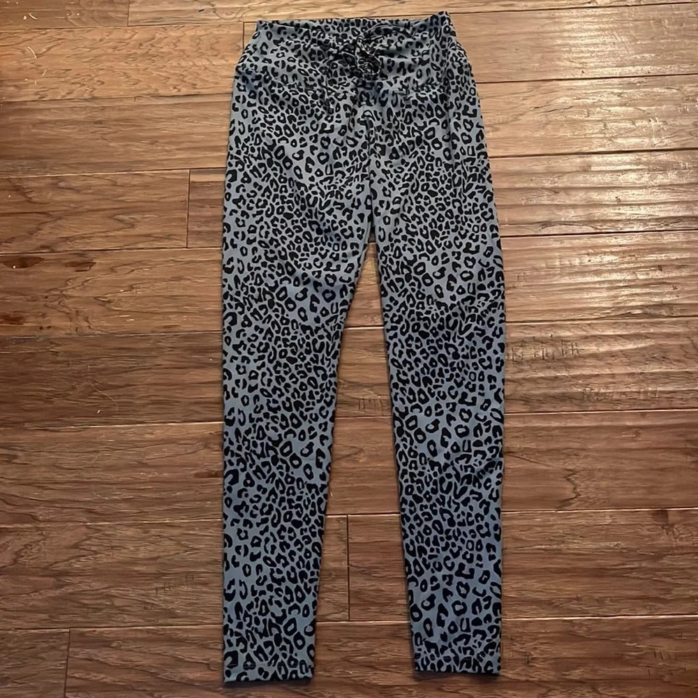 PINK Victoria’ Secret Black and Grey Leggings with Cinched Drawstring Waist